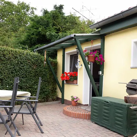 Ferienbungalow * Thesenvitz